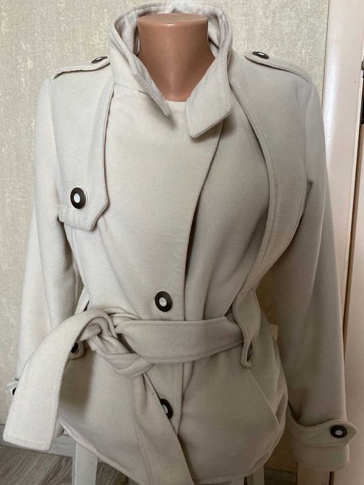 Пальто коротке,  розмір S-M