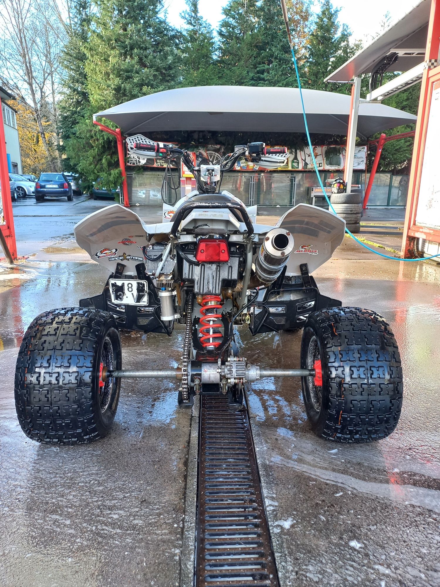 Polaris predator 500