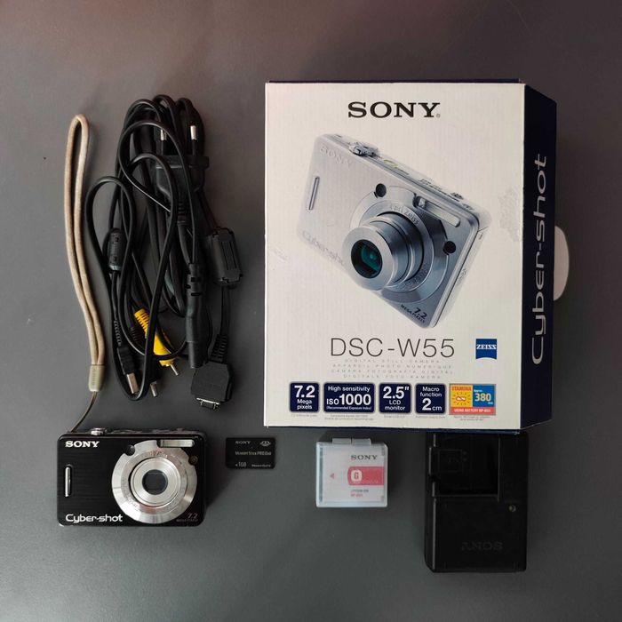 Sony Cybershot DSC-W55 Digital Camera