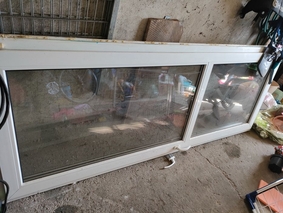 Okno balkonowe 226x88