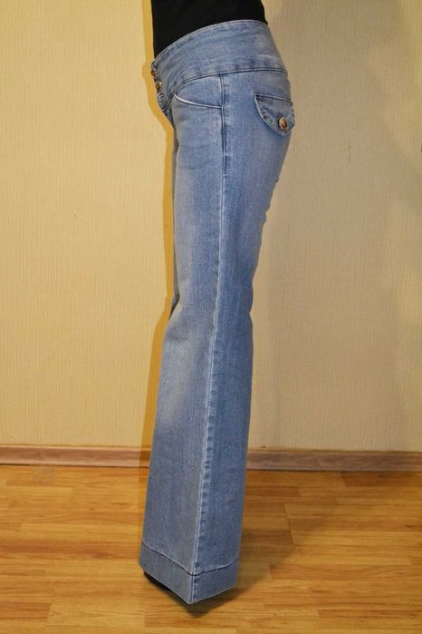 Джинсы брюки голубые Versace клеш расклешенные трубы Размер M