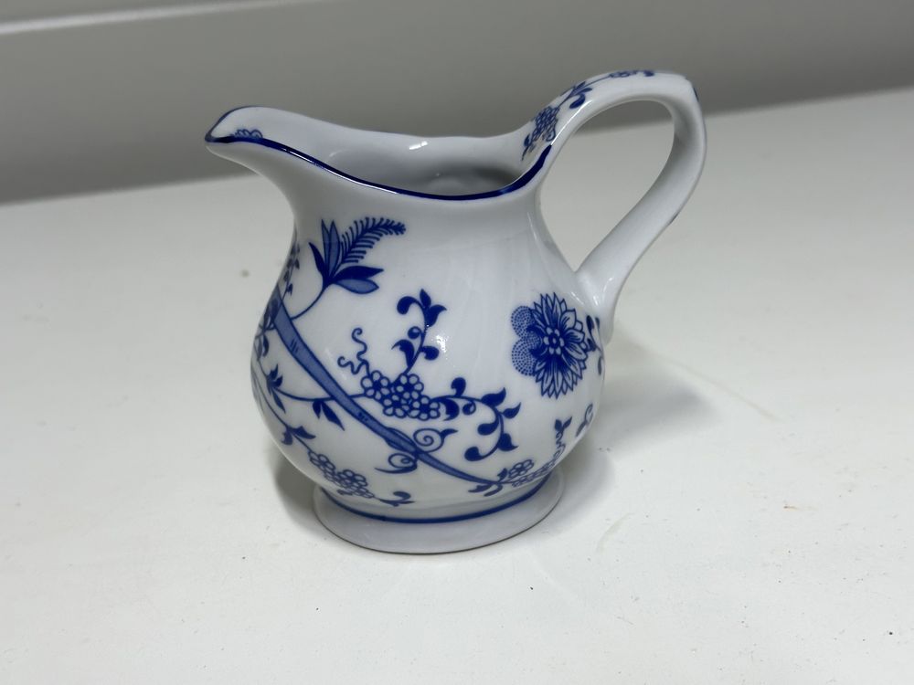 Porcelanowa sosjerka Krzysztof