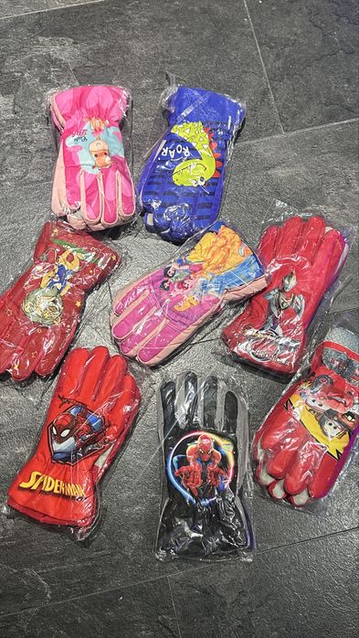 Перчаткі дитячі. Нові. 8 пар