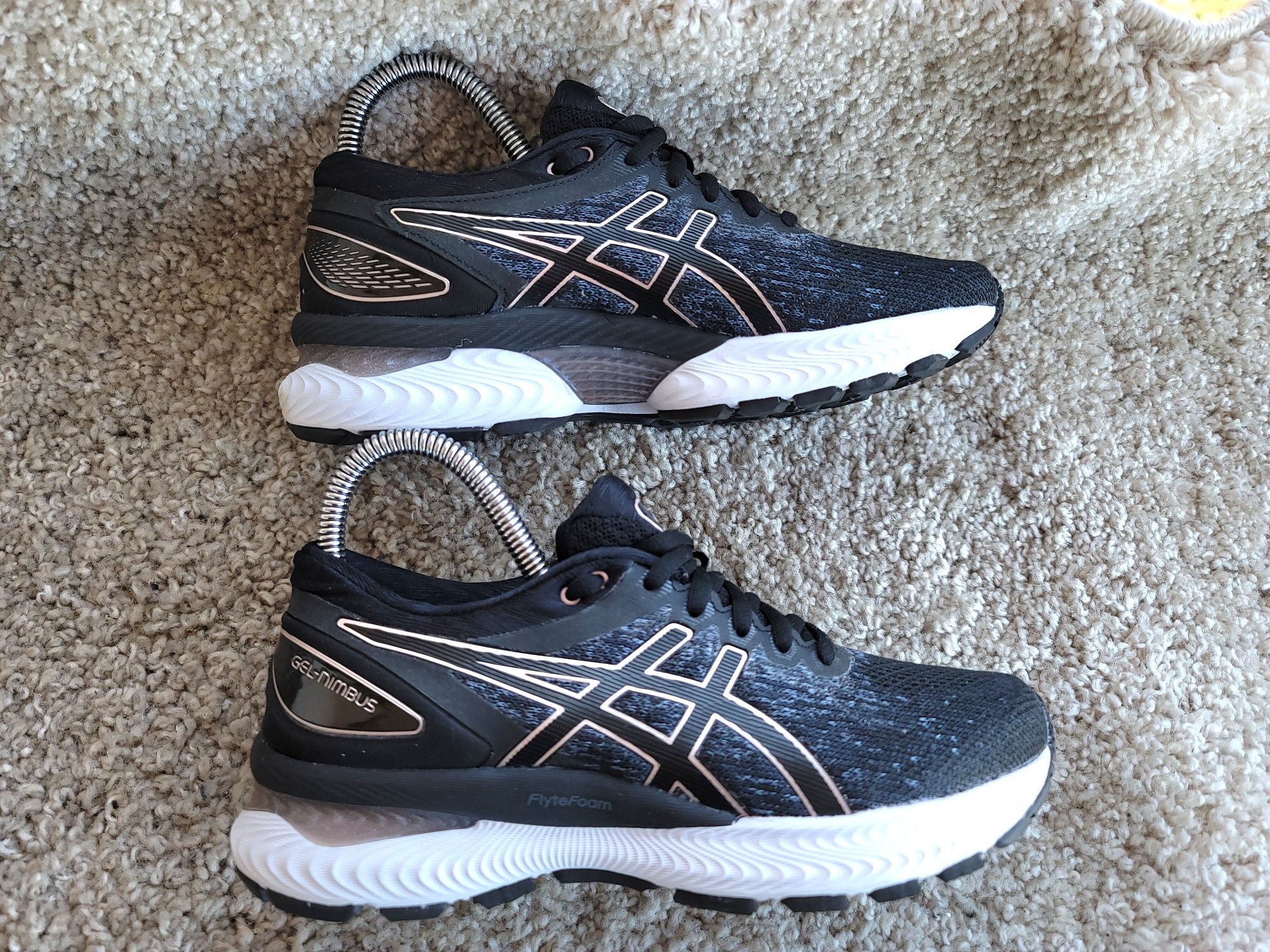 ASICS GEL-Nimbus 22 р 36-37 Оригинал! Беговые кроссовки