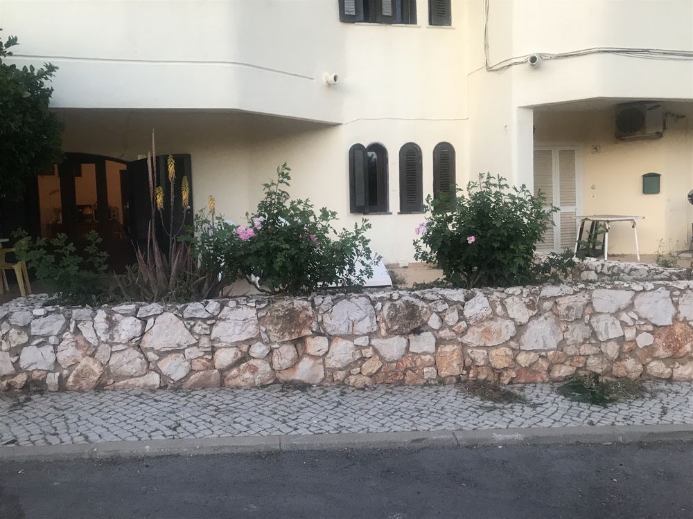 Algarve na Praia do Carvoeiro - T2 em condominio privado Portimão