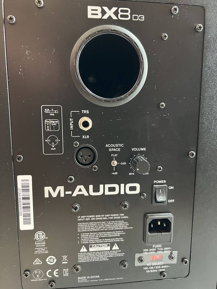 M-Audio BX8d3 (студійні монітори, активні колонки)