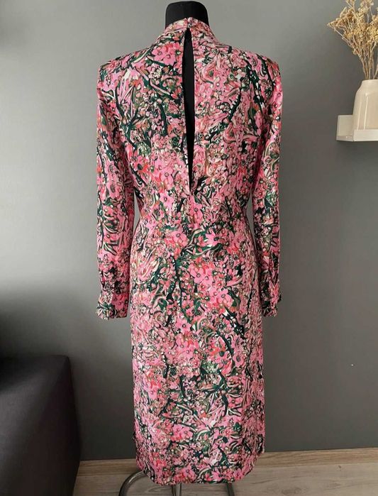 Różowa sukienka midi w kwiaty retro vintage H&M 38