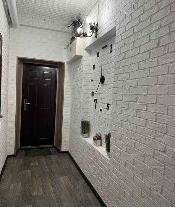 Сдам Студию на Пр Героев Сталинграда Богдана Хмельницкого