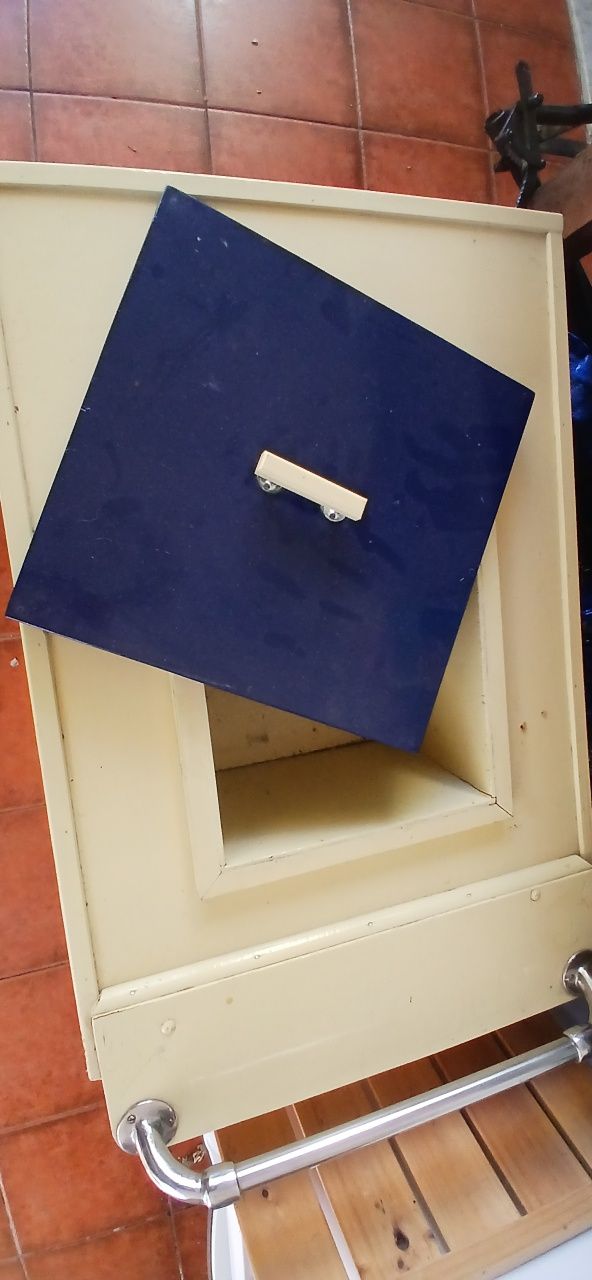 Caixa de carrinho de gelados
