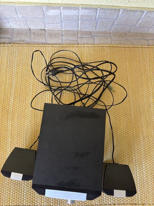 Sistema de Som Trust 2.1 Speaker Set (SP-3100)