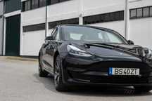 Tesla Model 3 Standard Range Plus RWD
