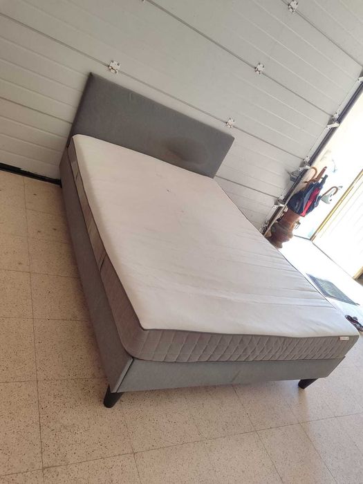 cama de casal com marcas