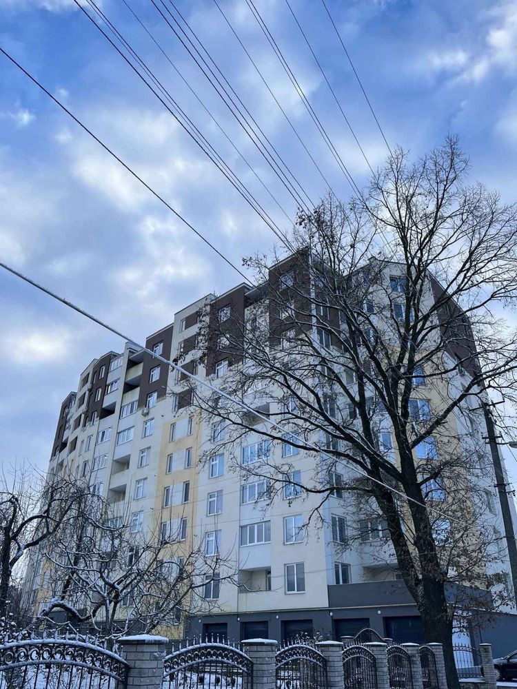 2  кім на Білогірській в зданому будинку