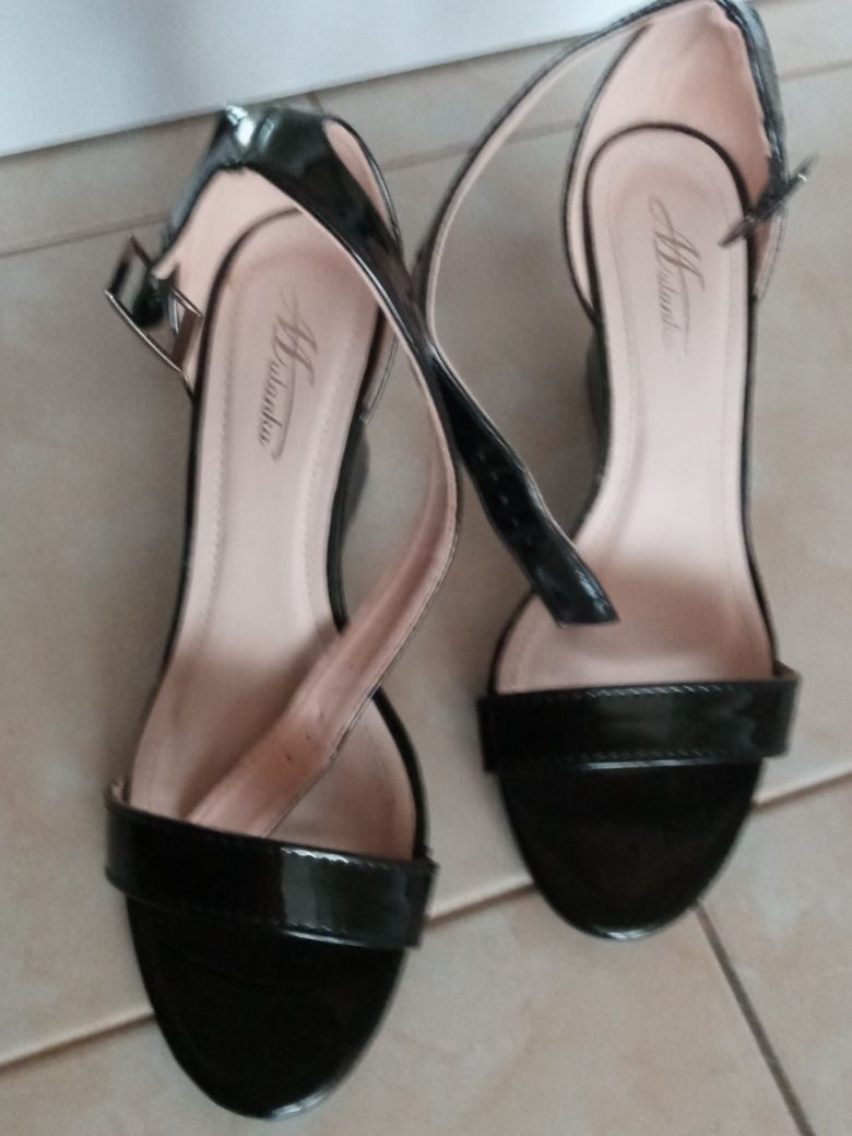 Buty na koturnie - nowe roz.38 Mulanka