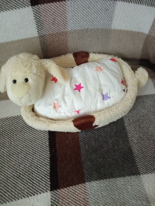 Лежаночка для котика чи собачки