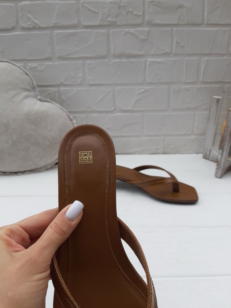 Мюлі Toteme Італія 35,36р босоніжки  мюлі