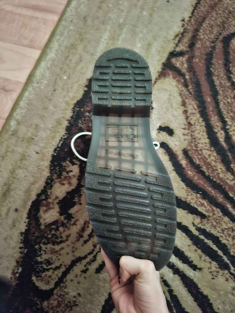 Nowe buty dr martens 42