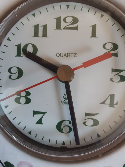 Zegar kuchenny z wahadłem