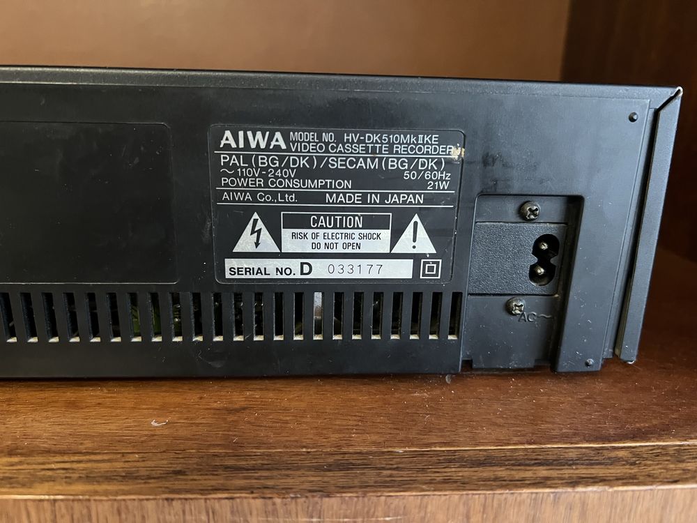 Відкомагнітофон aiwa