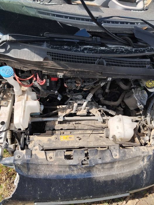 крышка багажника БМВ i3