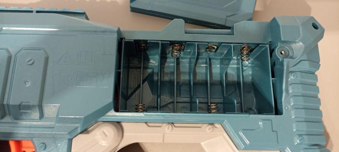NERF Elite 2.0 Turbine CS - 18 + magazynki i strzałki