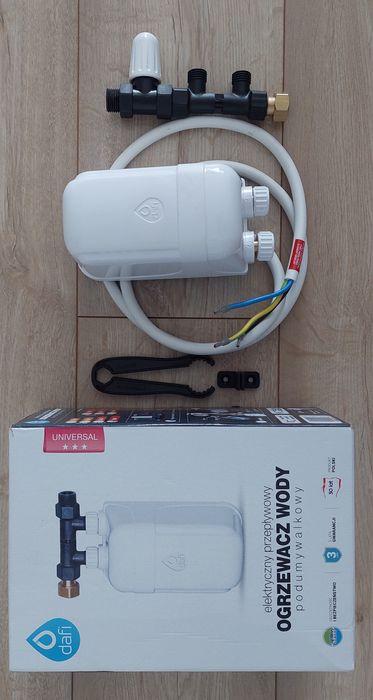 Przepływowy ogrzewacz wody Dafi 7,3 KW 230V
