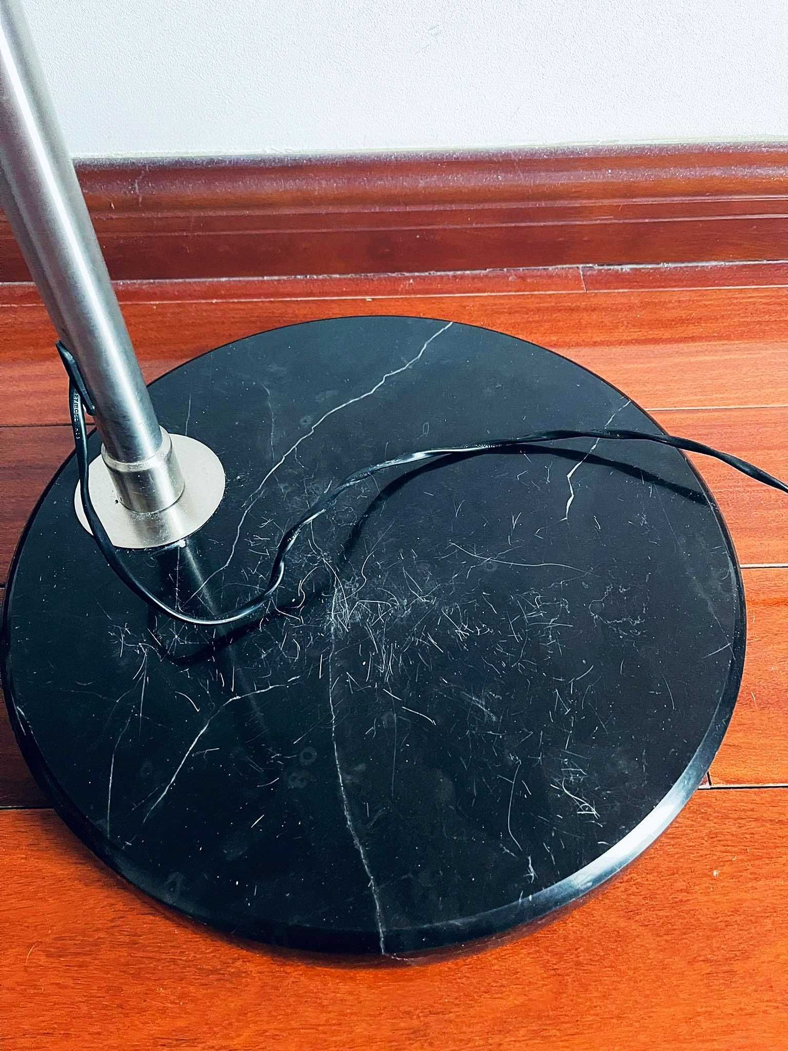 Lampa podłogowa stojąca łuk podstawa czarny marmur