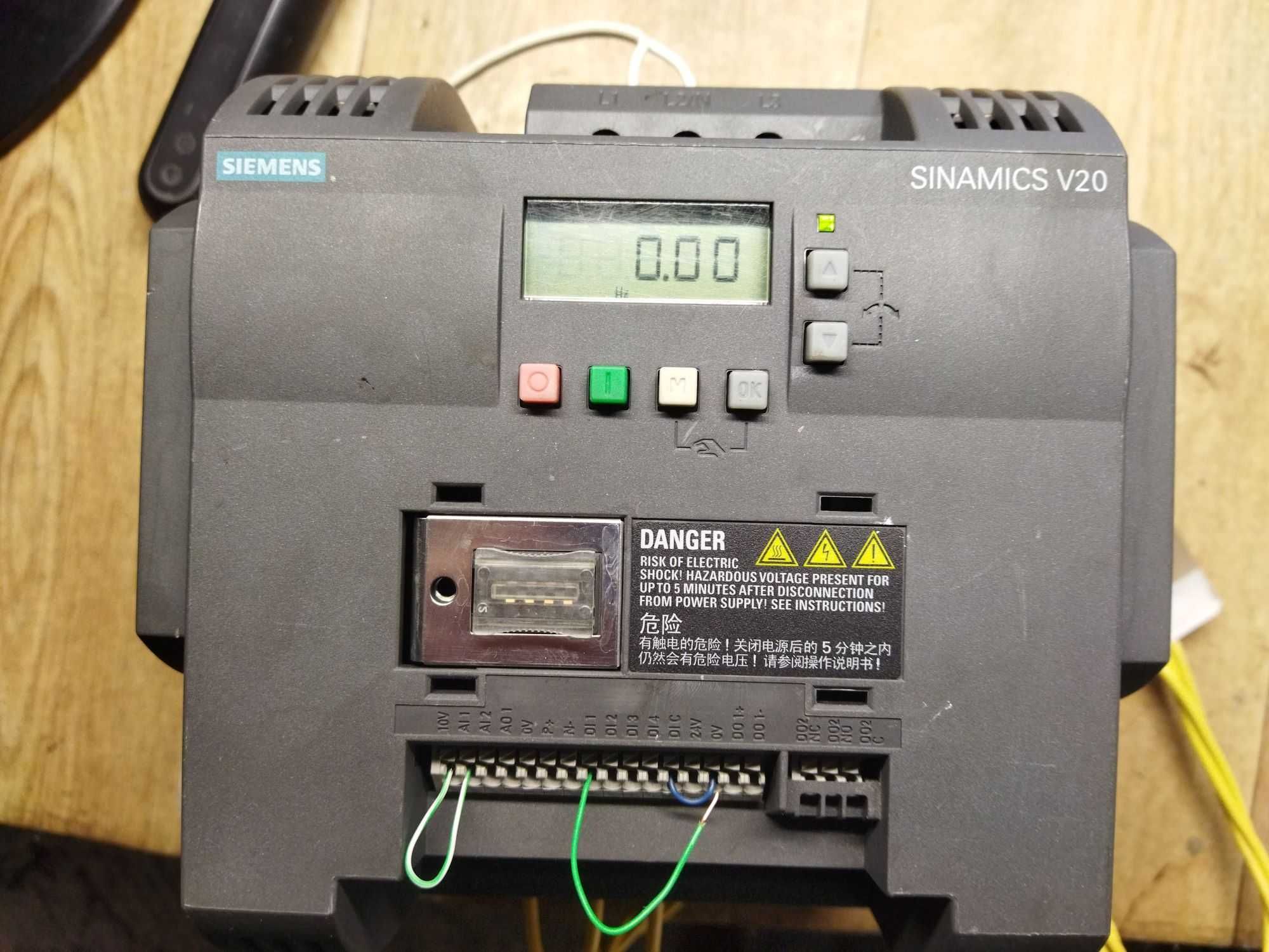 Частотник преобразователь перетворювач SIEMENS sinamics v20 5,5кВт