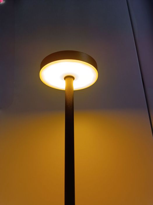 Candeeiro de Mesa Led