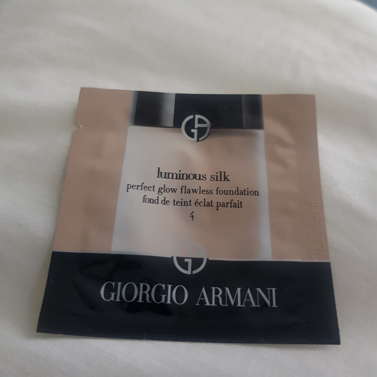 Podkład Giorgio Armani kolor 4