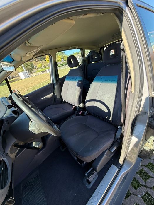 Mercedes Benz A140i em bom estado