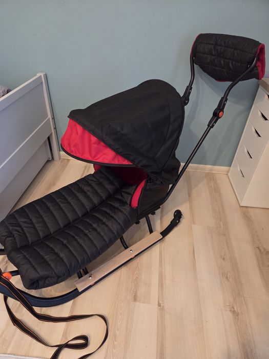 Sanki z oparciem, pchacz, śpiworkiem, podnóżkiem