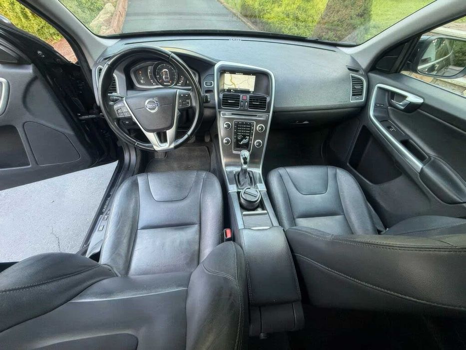 Volvo XC60 T6      2016