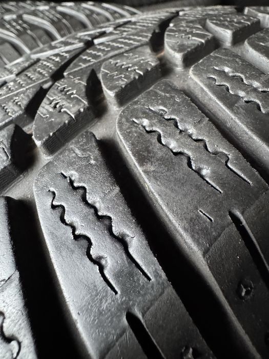 215/65/16. - Dunlop -  Зимові шини з Німеччини