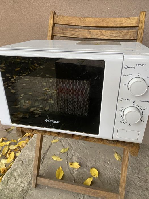 Мікрохвильва піч б/в