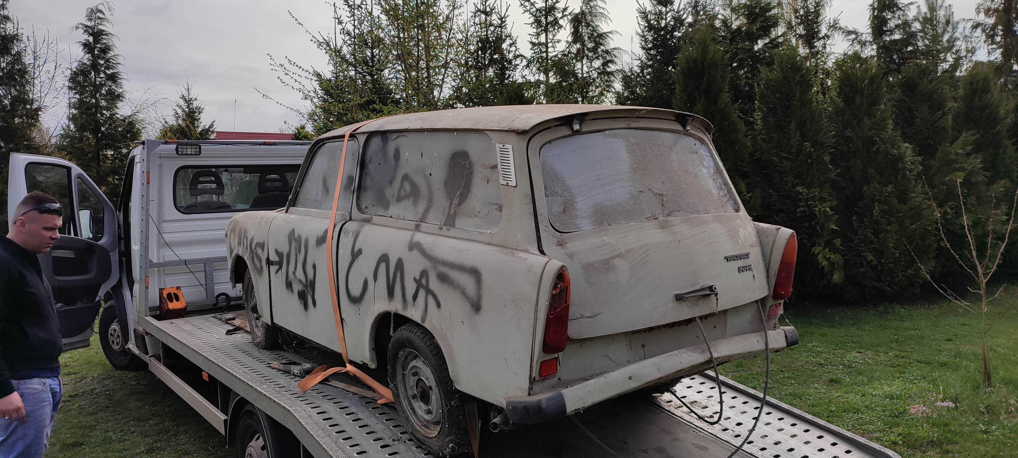 TRABANT 601 kombi - na części