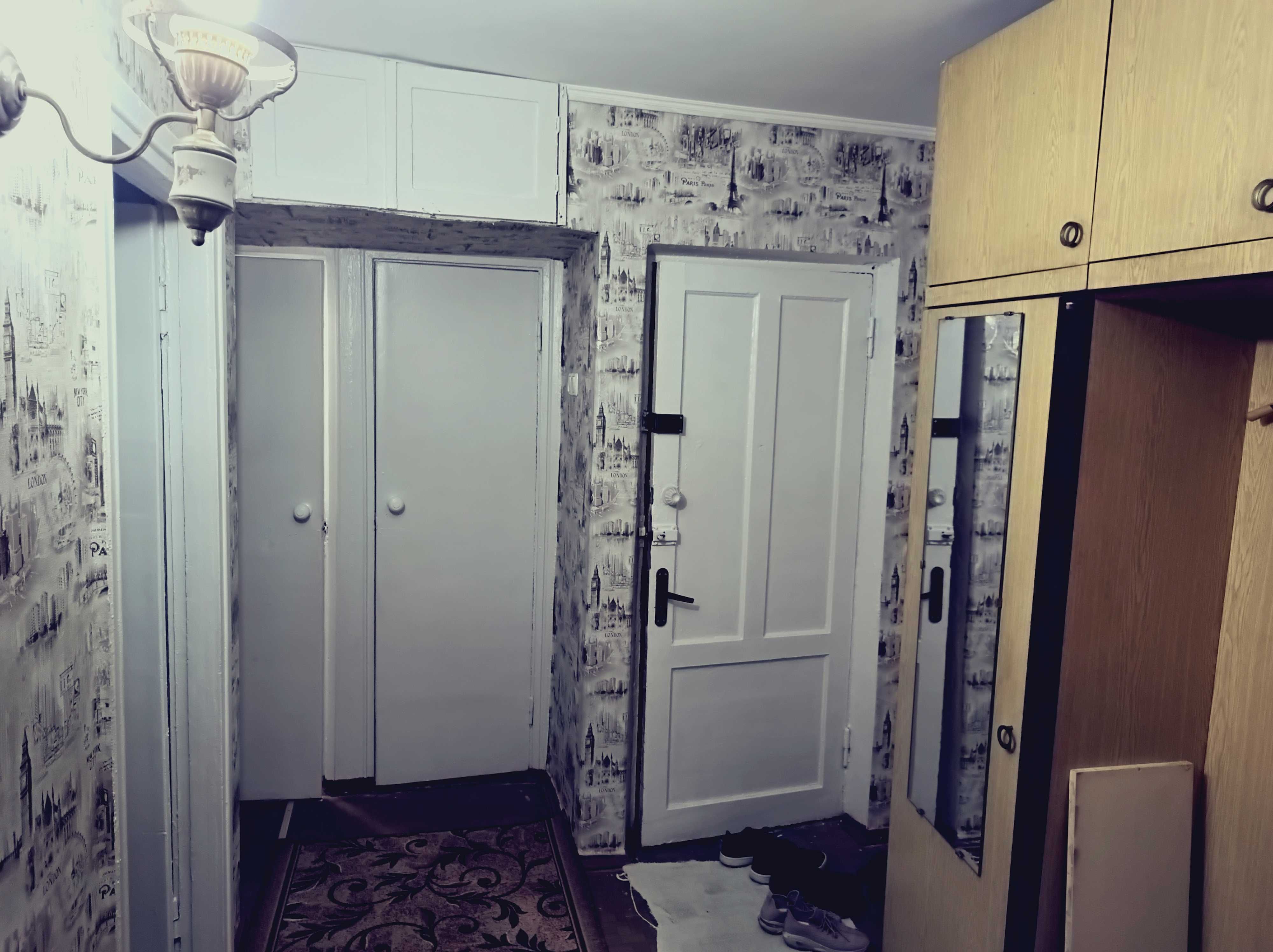 Продам 4-комнатную квартиру в Лесках, 62,8 кв.м в хорошем состоянии.