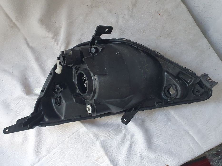 Lampa prawa Honda Jazz I Europa reflektor przód