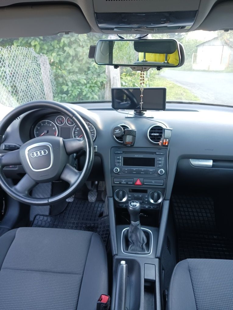Sprzedam Audi A3 sporback  1.6 mpi