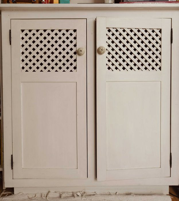 Szafa, szafka, regał, drewniana, biała, boho, scandi, ażurowa, komoda