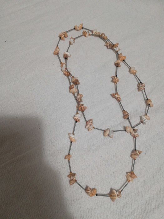 Colar de búzios PARFOIS