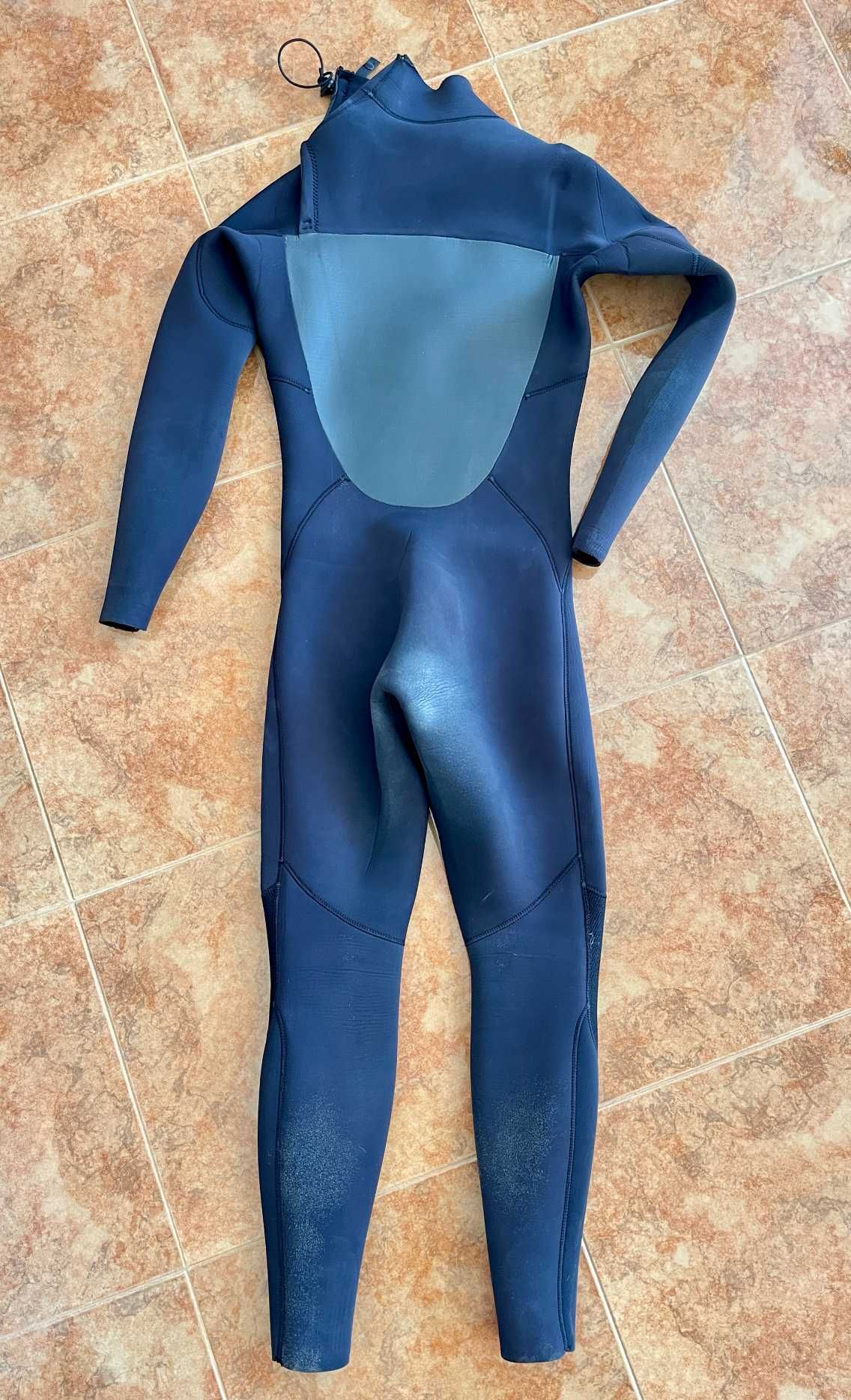 Fato de Surf / Wetsuit 4/3 – Tamanho M