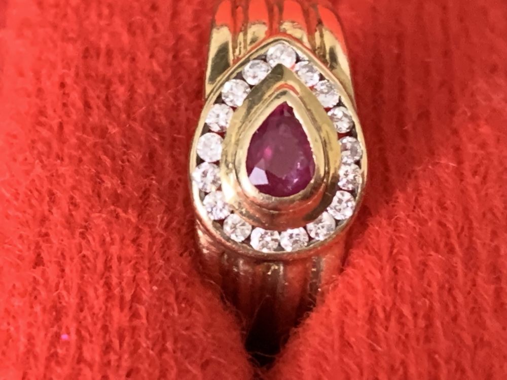 Кольца золото (рубин, сапфир , цирконы, бриллианты)Италия