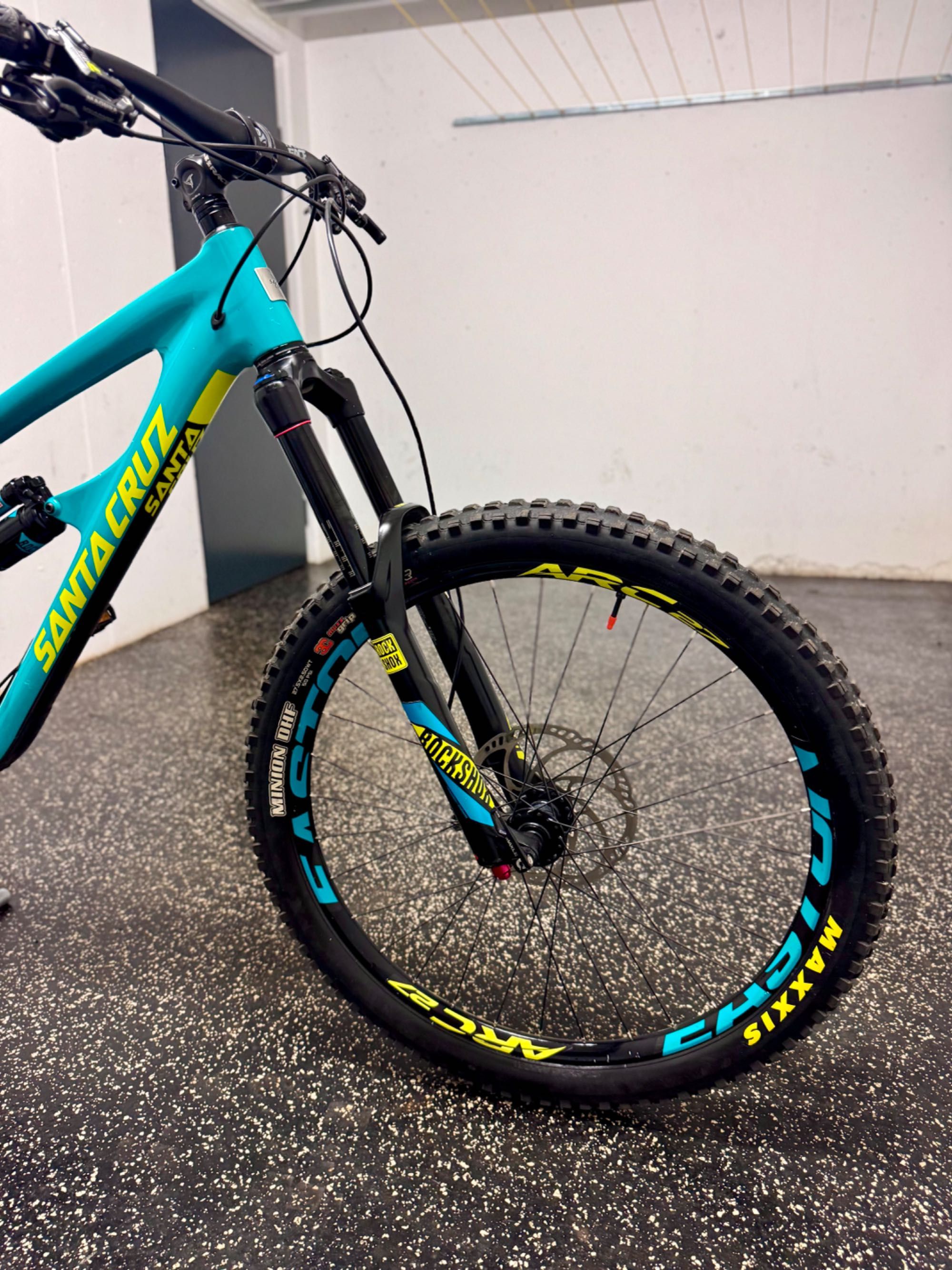 Santa Cruz Nomad C L Kola 27,5 RS Pike Magura MT7 Easton jak NOWY