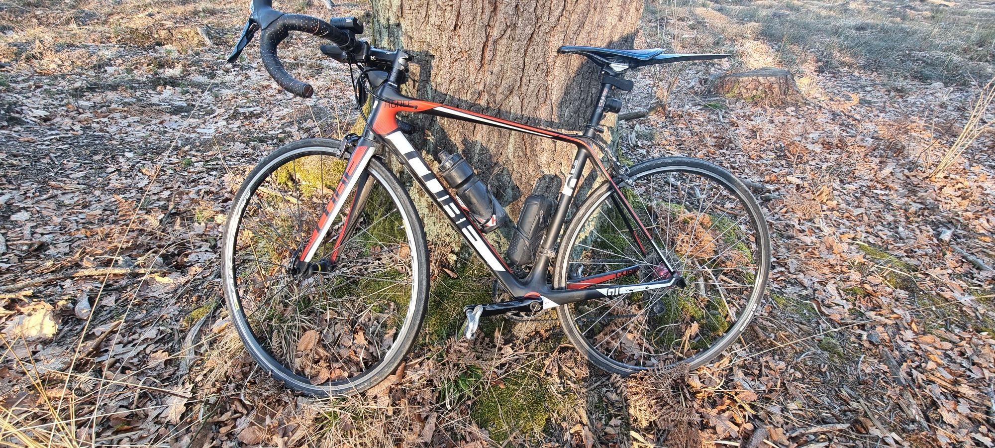 Sprzedam  Rower Szosowy " Carbon"  Cube Agree  rozmiar 54