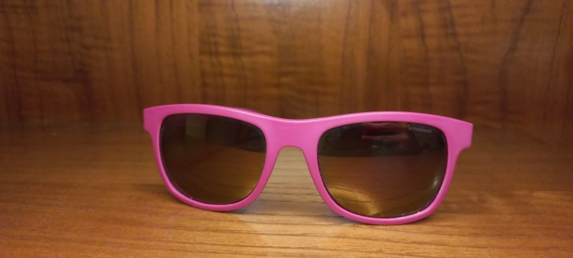 Óculos de sol cor-de-rosa polaroid