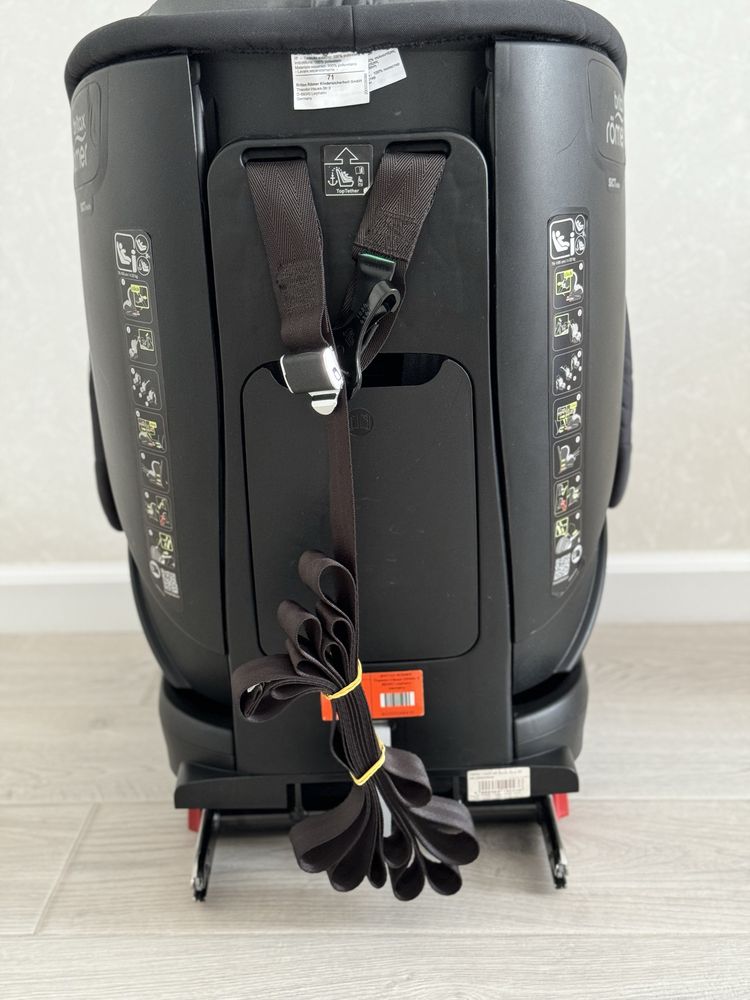 Автокрісло Britax Römer TRIFIX2 i-SIZE (Storm Grey)