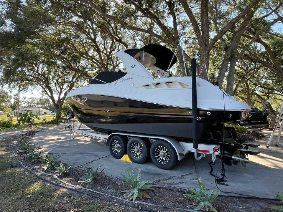 Motorówka Sea Ray 290 Sundancer 07r z przyczepą  Floryda • Po serwisie