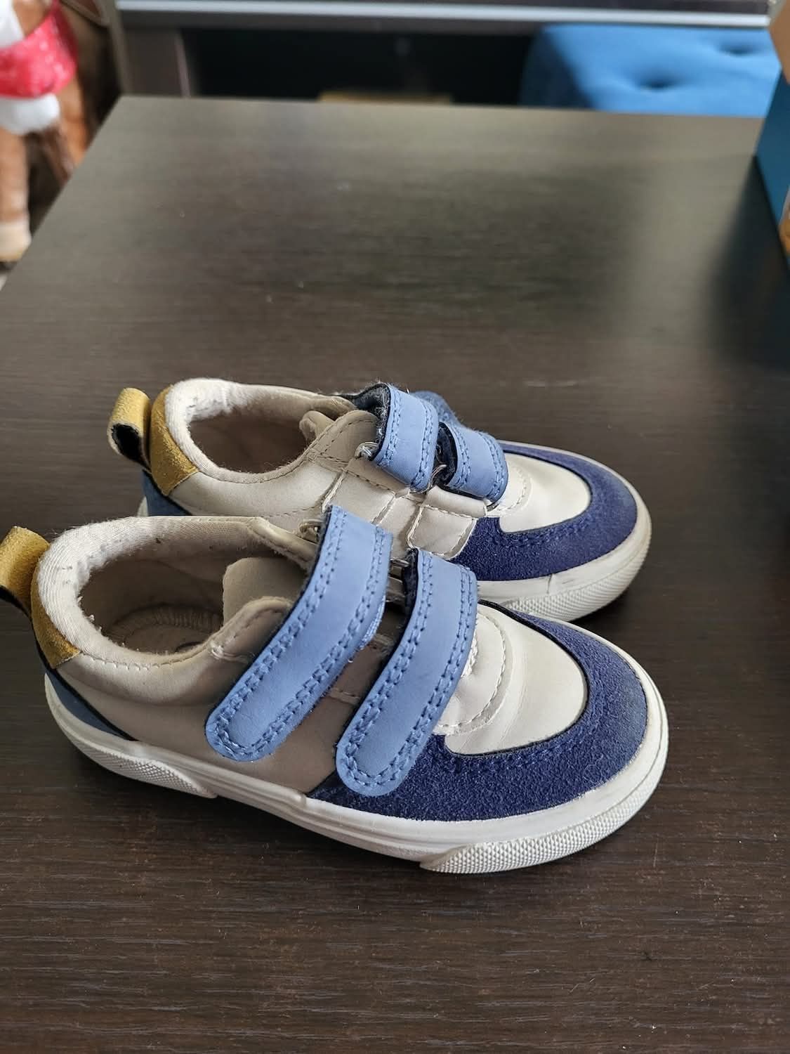 Buty dla chłopca rozm.21