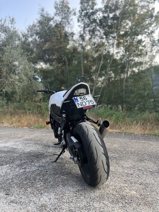 SUZUKI GSR 750 106cv